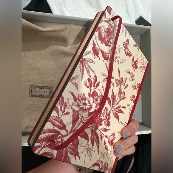Gucci Notebook - Picture 9 of 14